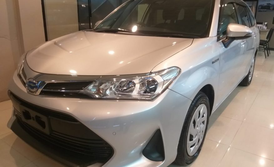 Toyota Fielder (2018)