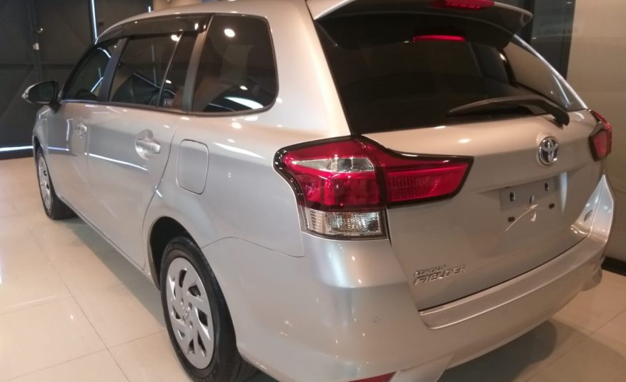 Toyota Fielder (2018)